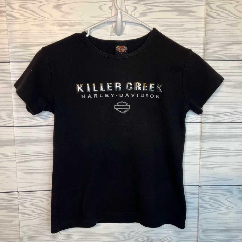 Size medium.  Harley Davidson top